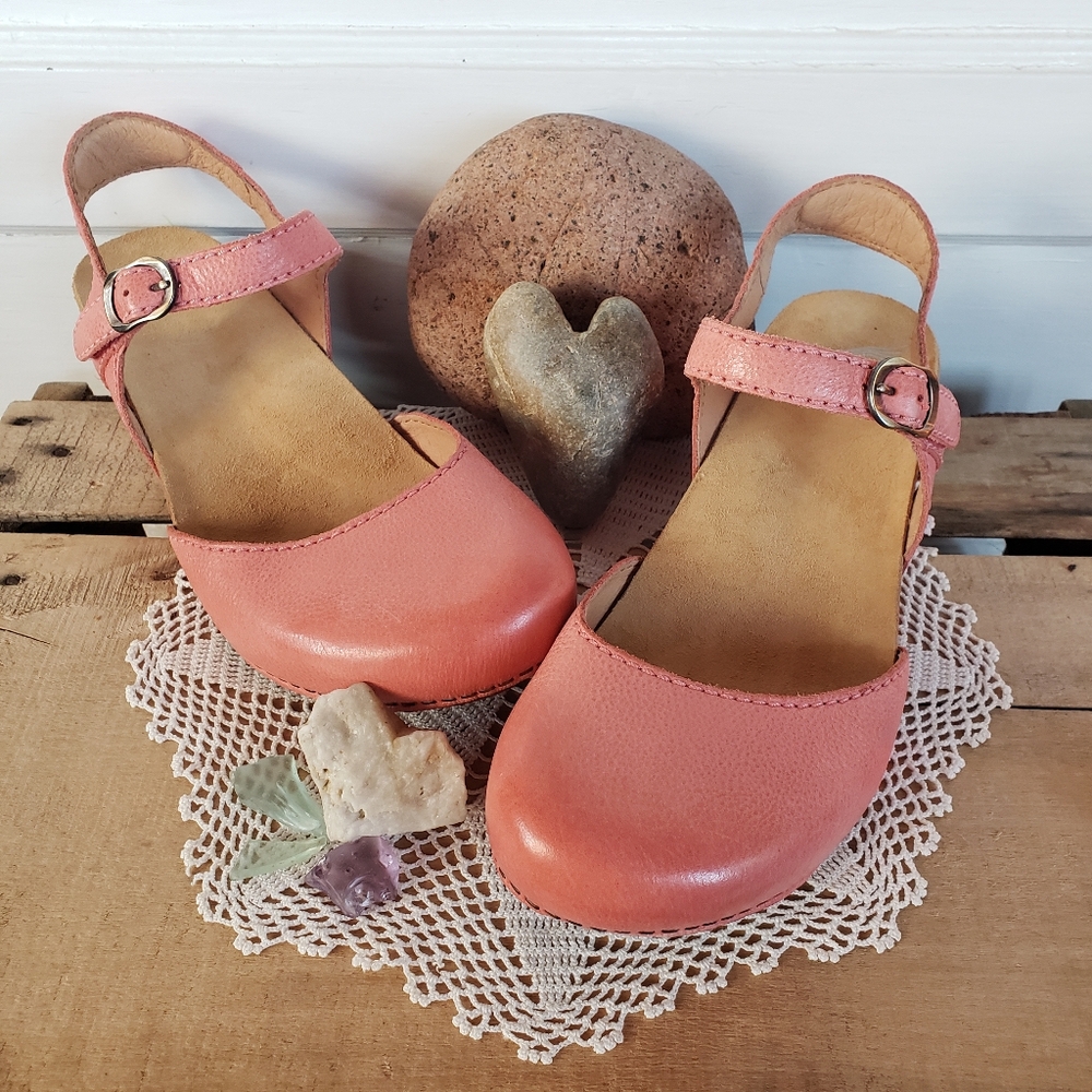 NiB*CoraL Dansko Tiffani Strappy Clog Sandal MaryJane Milled Burnished Pink🌸